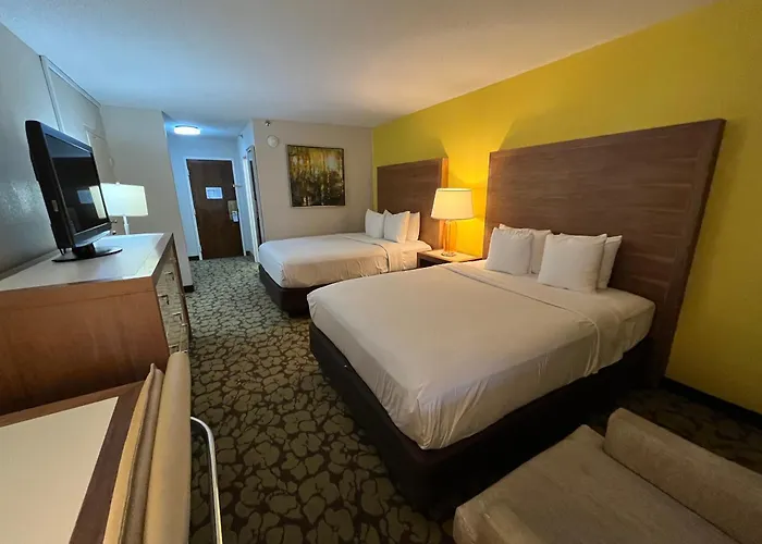 Ramada Plaza By Wyndham Charlotte South End Airport Hotel